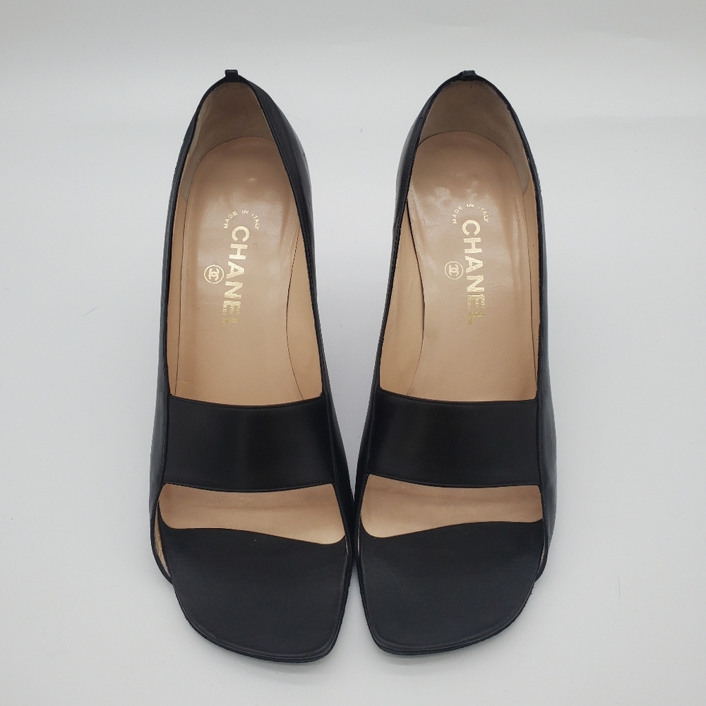 CHANEL Vintage 2000 Black Leather Pump Heels 41 - Picture 2 of 16